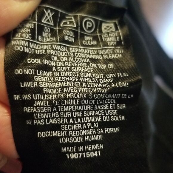 Ted Backer black top 1 - Picture 10 of 10